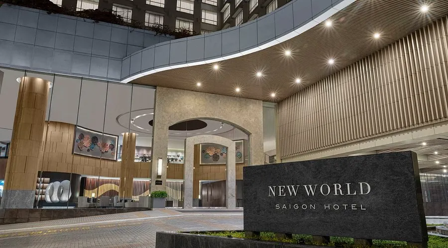 Mountain resort arrival and granite-inspired hotel surroundings